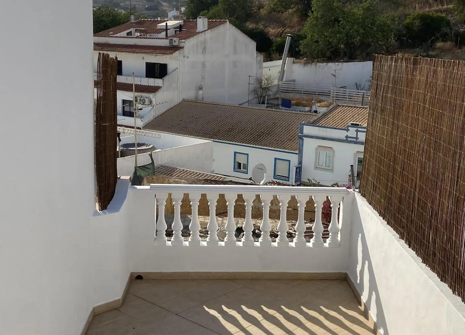 Refugio No16 Ocean Air & Rooftop Flair Αλμπουφέιρα Πανσιόν
